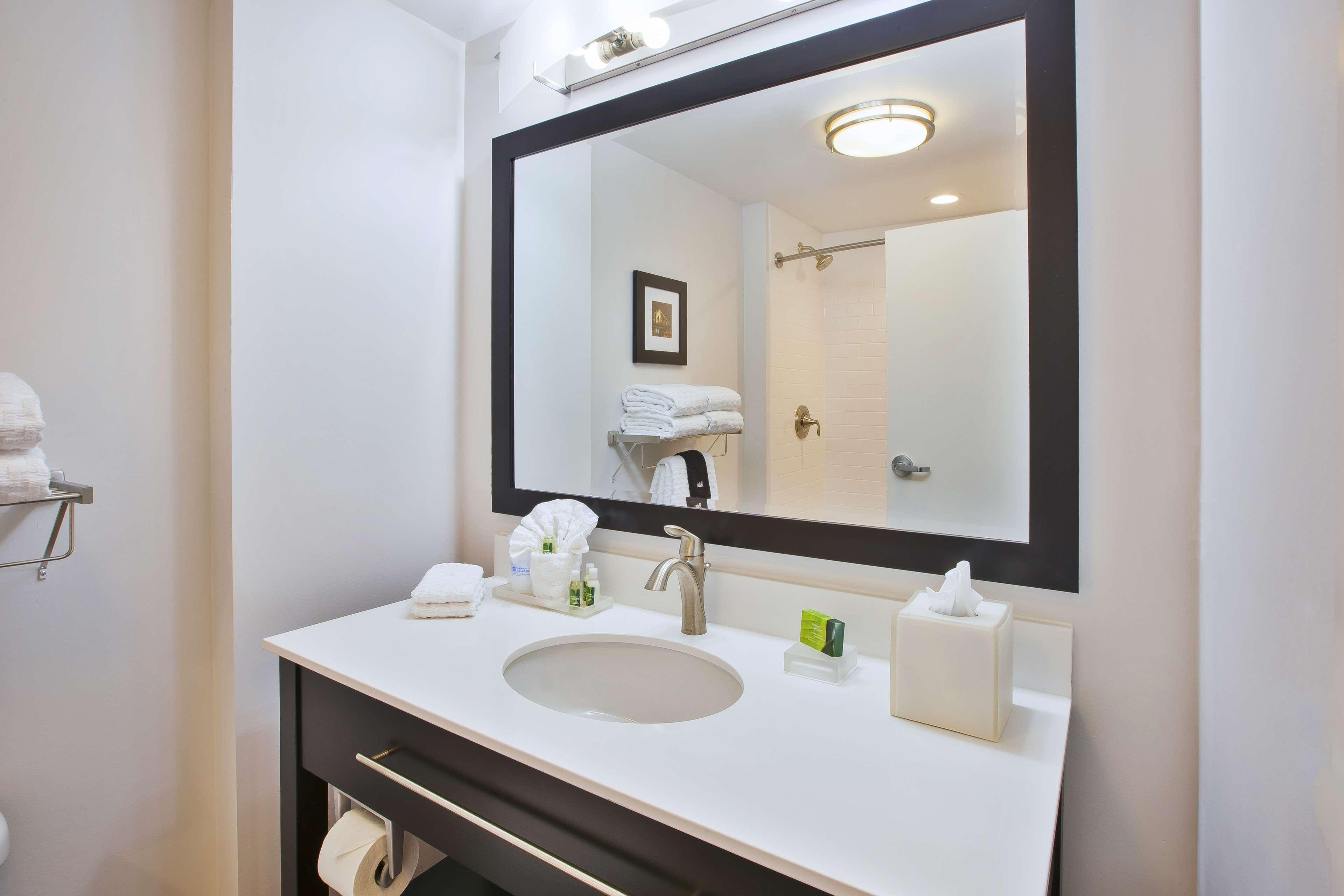 Best Western Plus Cranberry-Pittsburgh North Крэнберри-Тауншип Экстерьер фото