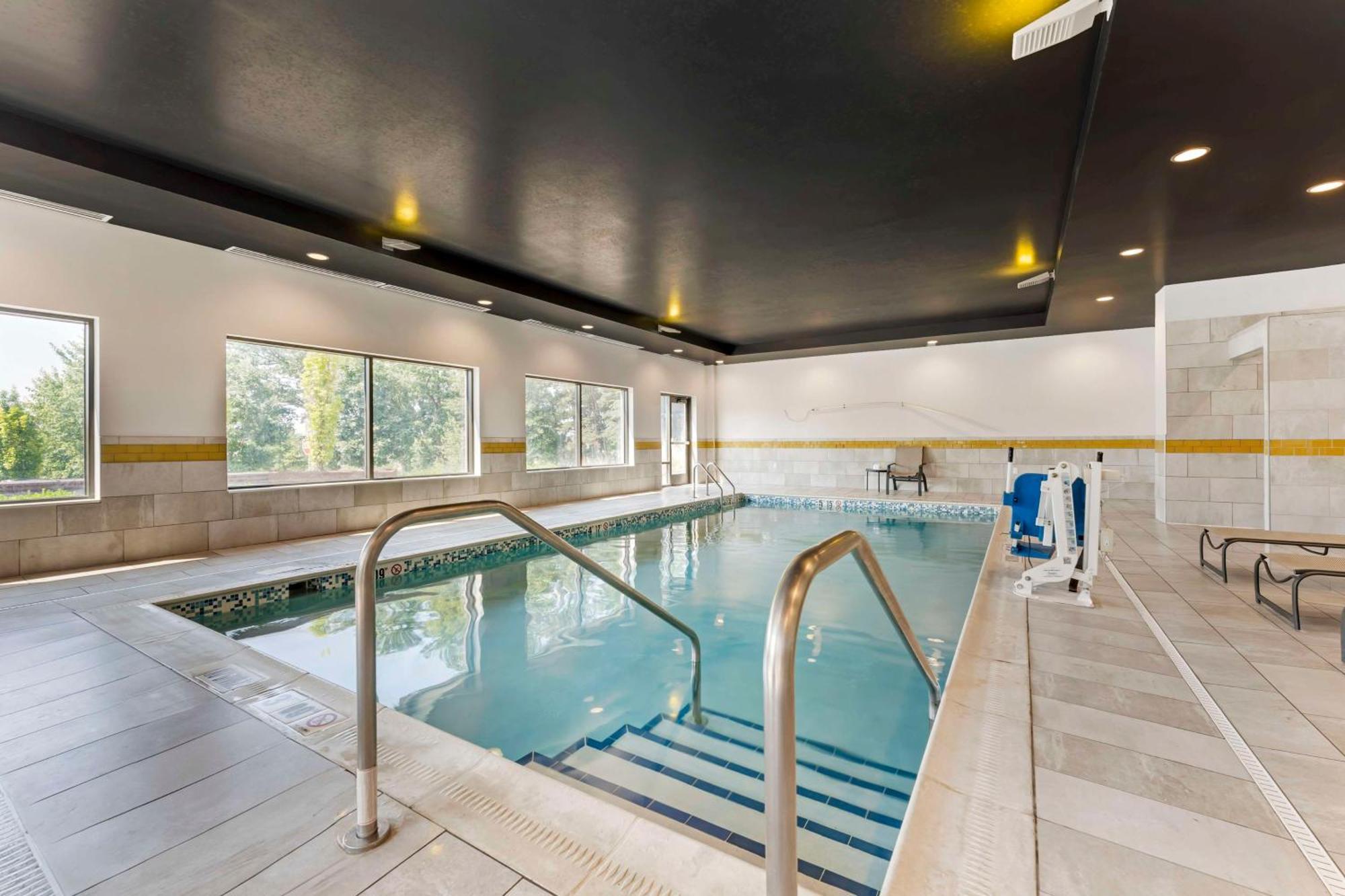 Best Western Plus Cranberry-Pittsburgh North Крэнберри-Тауншип Экстерьер фото